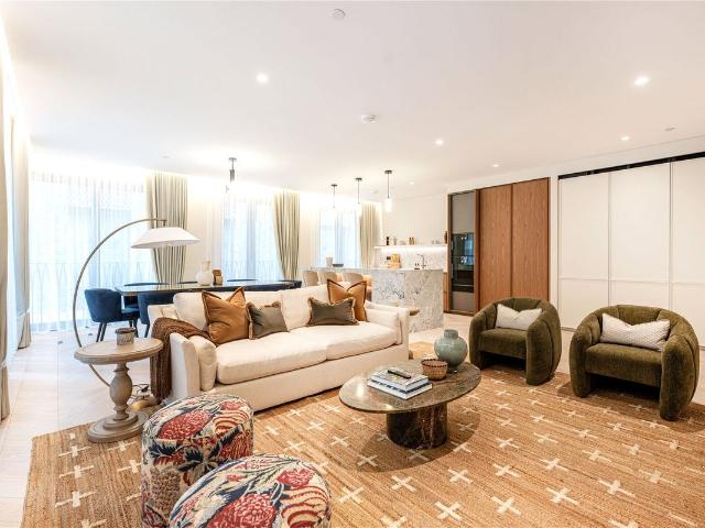 Apartment for rent in Mayfair, Greater London