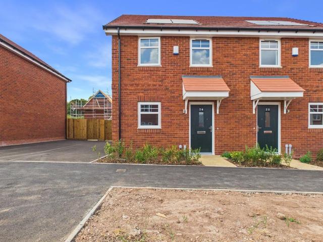 House for rent in Keresley Green, Keresley