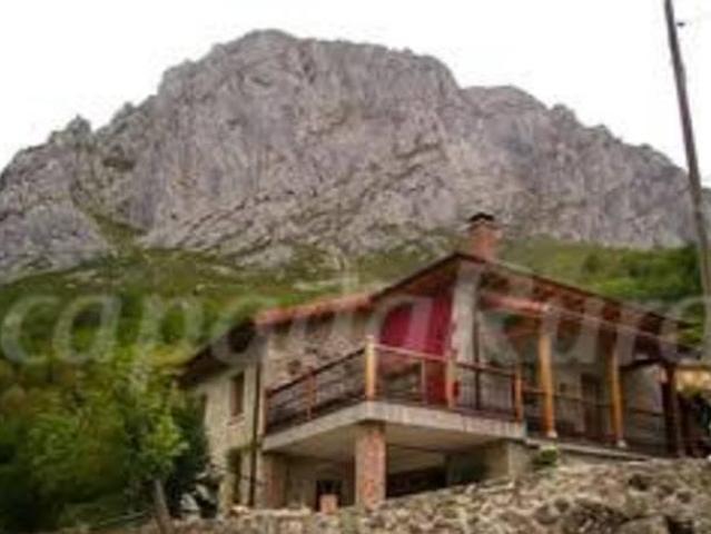 Casa en alquiler en Ponga, Asturias