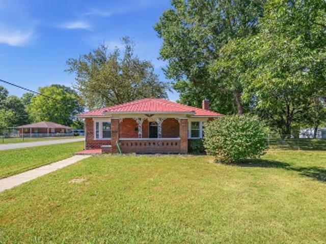 House for sale in Bruceton, West Tennessee