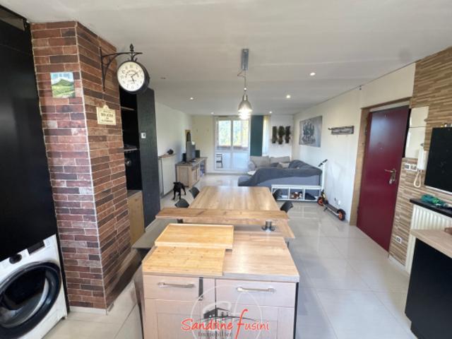 Appartement vente à Carros, Alpes-Maritimes