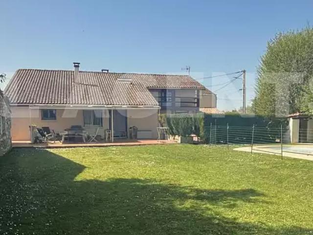 Maison vente à Cars