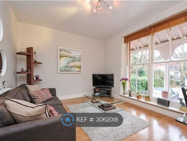 Apartment for rent in London Borough of Sutton, Greater London