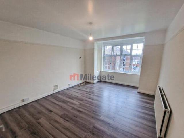 House for rent in Surrey, England