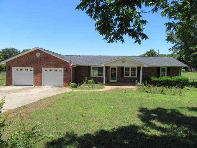 House for sale in Starr, South Carolina