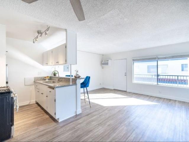 Apartment for rent in Sherman Oaks Neighborhood Council District, Canoga Park
