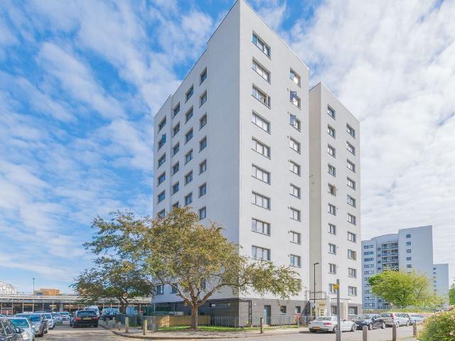 Apartment for rent in London Borough of Lewisham, Blackheath