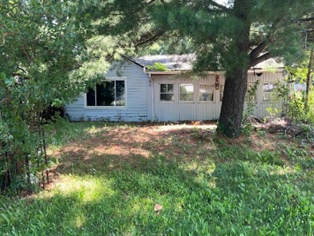 House for sale in Pekin, Illinois