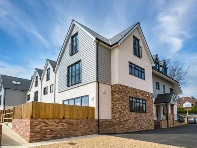 House for sale in Yaverland, Sandown