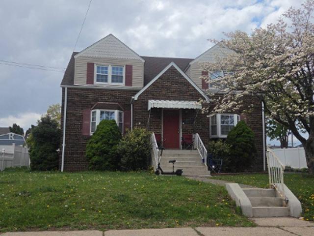 House for sale in Carteret, New Jersey
