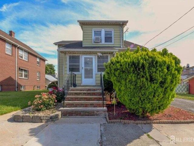 House for sale in Carteret, New Jersey