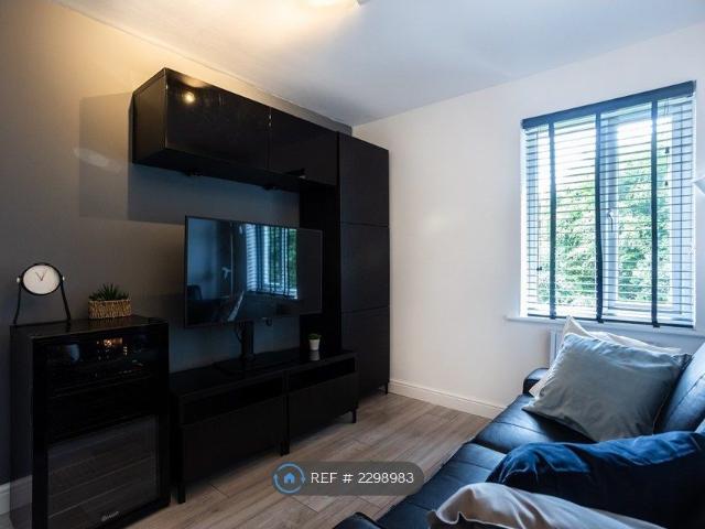 House for rent in Fole, Surrey