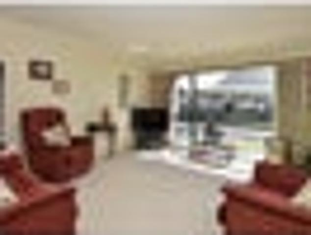 Townhouse for rent in Carterton, Wellington