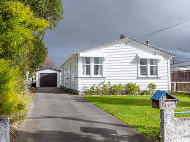 House for rent in Carterton, Carterton District