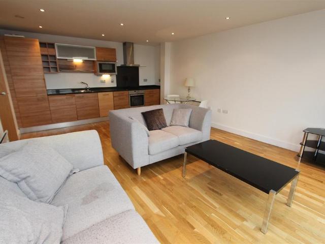 House for rent in Richmond Hill, West Yorkshire