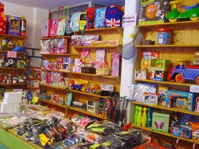 Locale Commerciale in vendita a San Concordio, Bagni Di Lucca Ponte