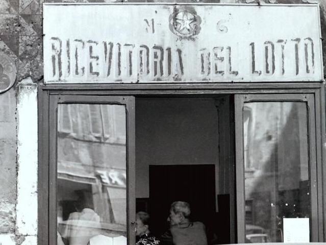 Locale Commerciale in vendita a Treviglio, Lombardia