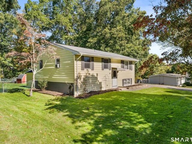 House for sale in Ledyard, Southeastern Connecticut Planning Region