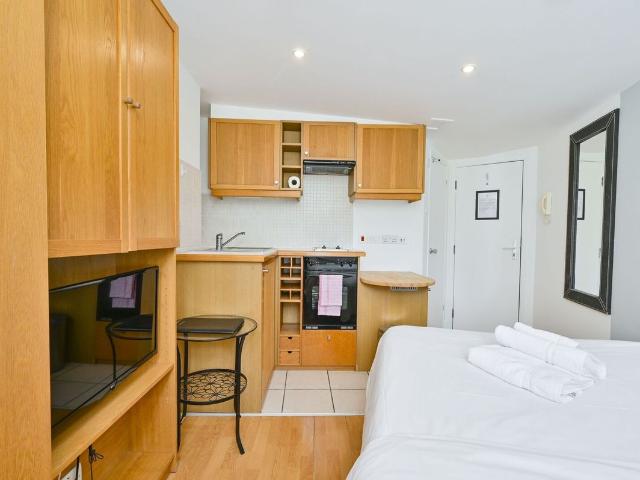 Studio for rent in London Borough of Camden, Greater London