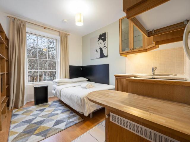 House for rent in Saint Pancras, Greater London