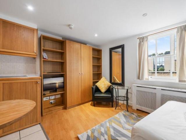 House for rent in Saint Pancras, Greater London