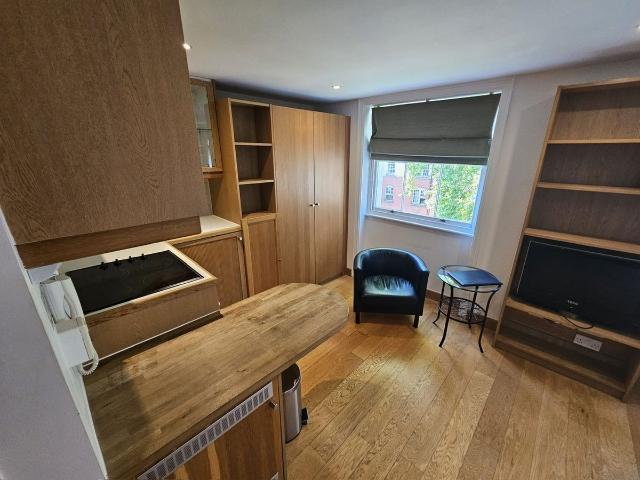 Studio for rent in Saint Pancras, Greater London