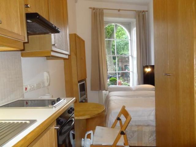 Studio for rent in Saint Pancras, Cat Hill