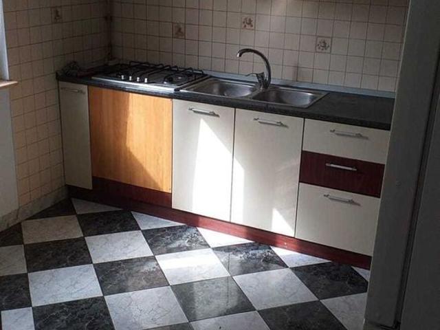 Casă închirieri în Conpref Carpați, București