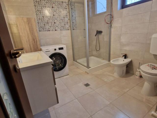 Casă vânzări