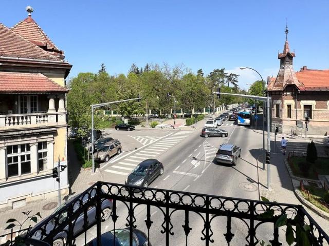 Casă vânzări