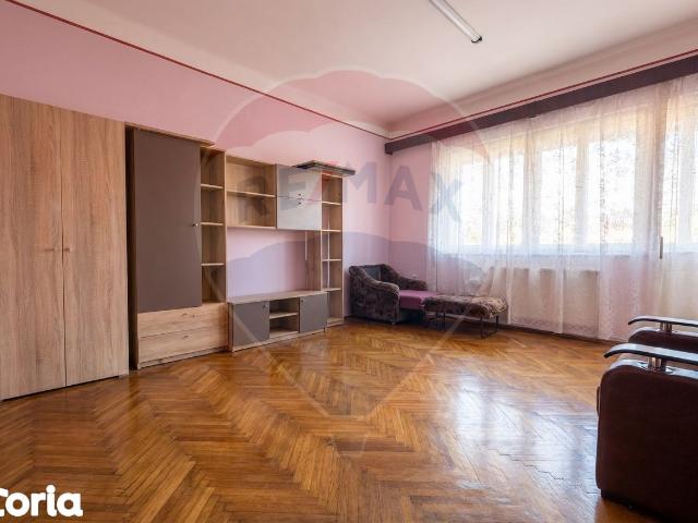 Casă vânzări