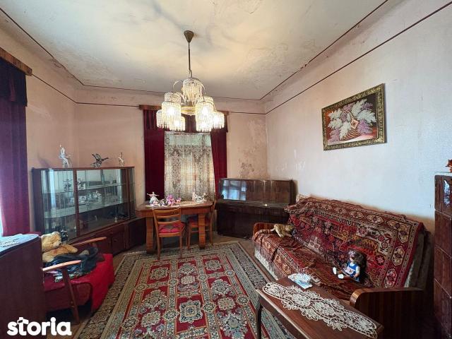 Casă vânzări