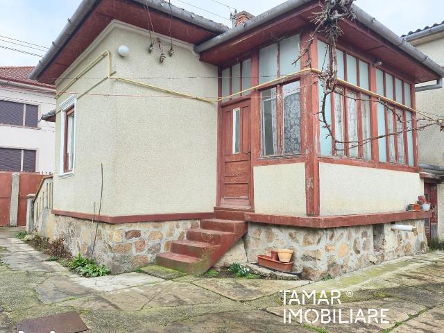 Casă vânzări
