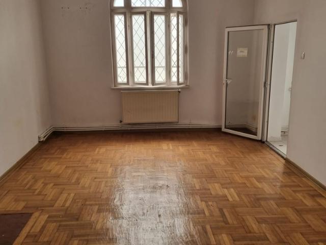 Casă vânzări în Romani