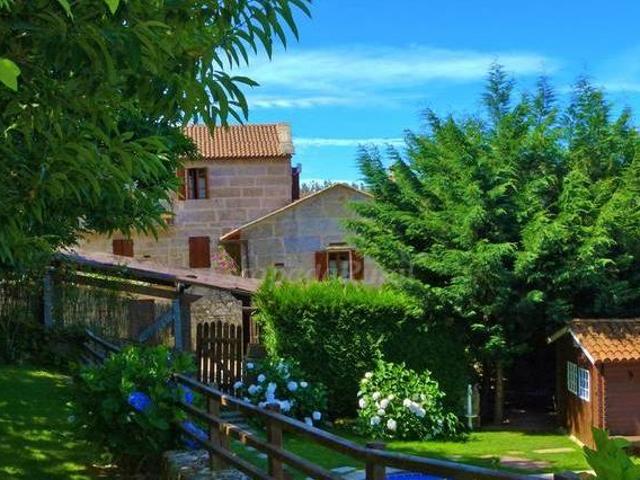Casa en alquiler en A Lama