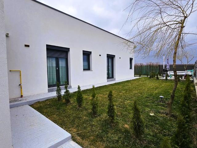 Casă vânzări