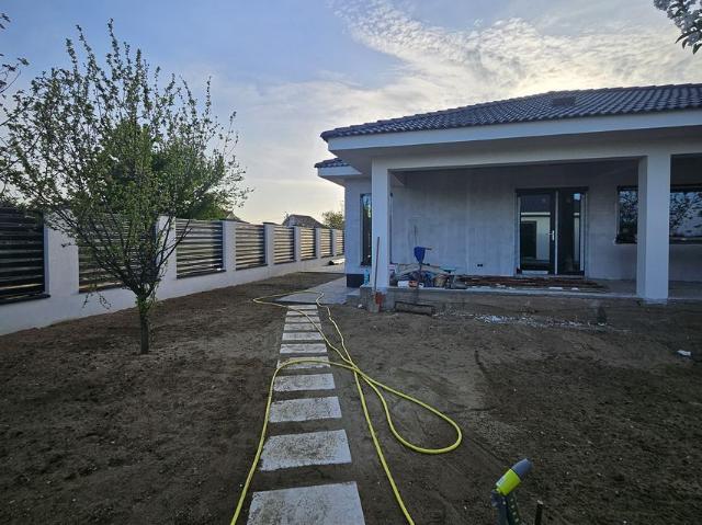 Casă vânzări
