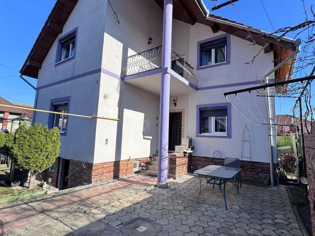 Casă vânzări