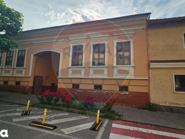 Casă vânzări