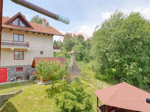 Casă vânzări în Drumul Carului