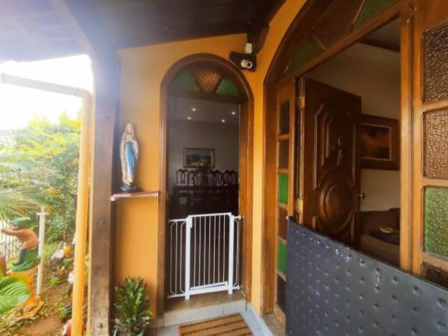 Casa venda em Inconfidentes, Contagem