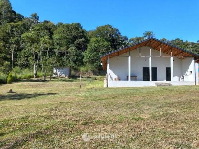 Casa venda em Região Imediata de Taubaté-Pindamonhangaba, Região Metropolitana do Vale do Paraíba e Litoral Norte