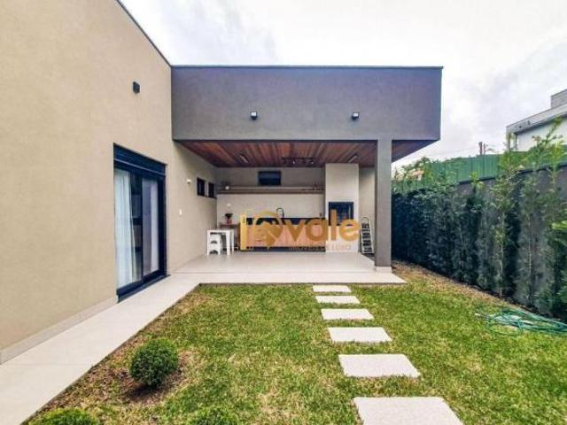 Casa venda em Região Imediata de São José dos Campos, Região Metropolitana do Vale do Paraíba e Litoral Norte