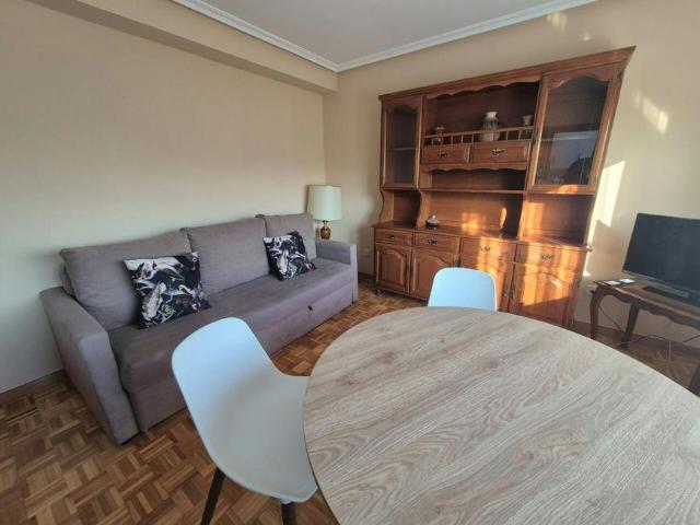 Casa en alquiler en Los Campos, Gijón