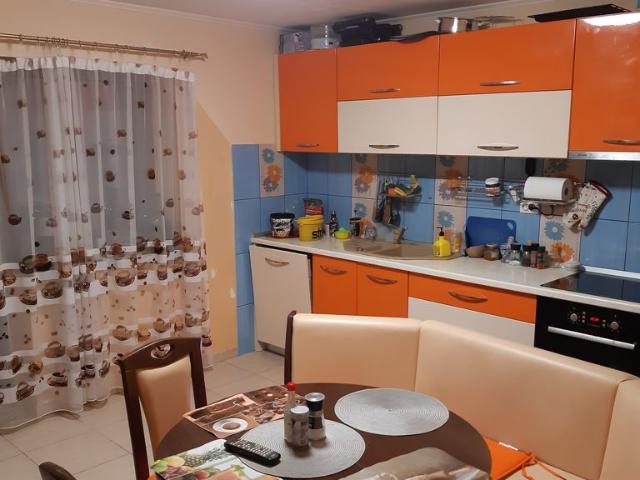Casă vânzări