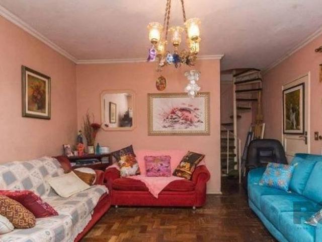 Casa venda em Santa Maria Goretti, Porto Alegre