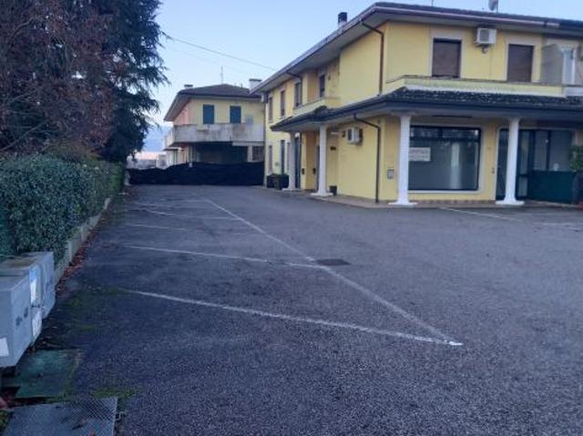 Villa Indipendente in vendita a Poiana Maggiore, Veneto