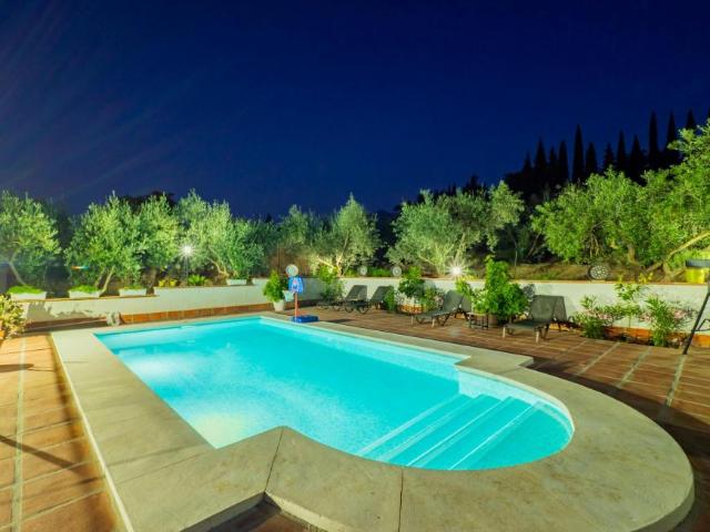 Casa en alquiler en Pinos de Alhaurín, Valle del Guadalhorce