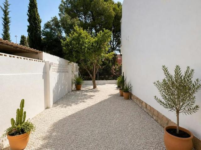 Casa en alquiler en Platja de Mutxavista, l'Alacantí