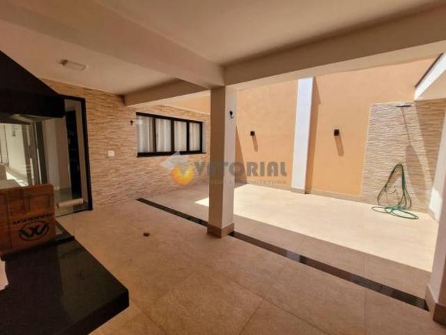Casa venda em Jardim Arouca, Caraguatatuba